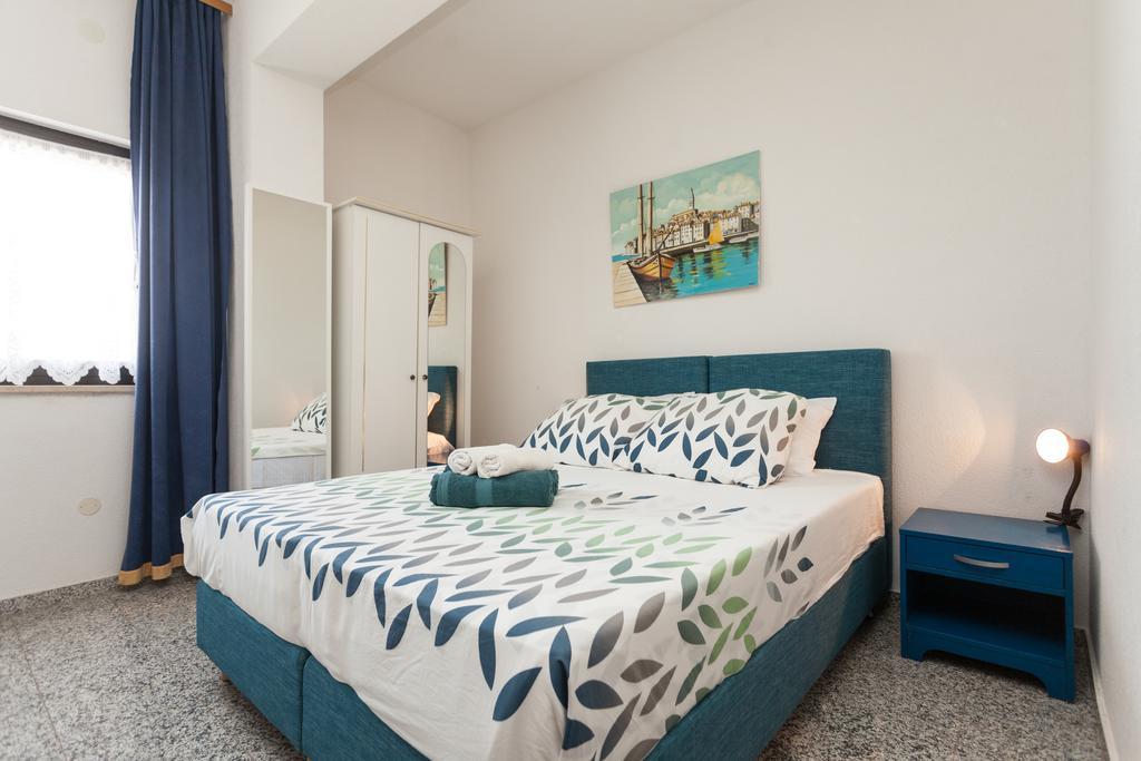 Apartments Paradis 로비니 객실 사진
